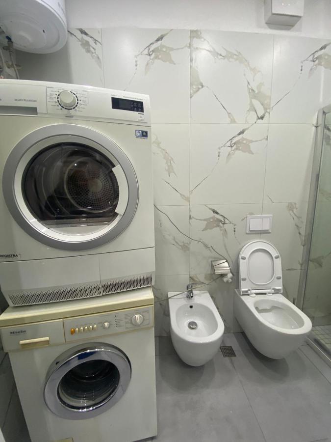 Апартаменты Gersi'S Daily Apartament Тирана Экстерьер фото